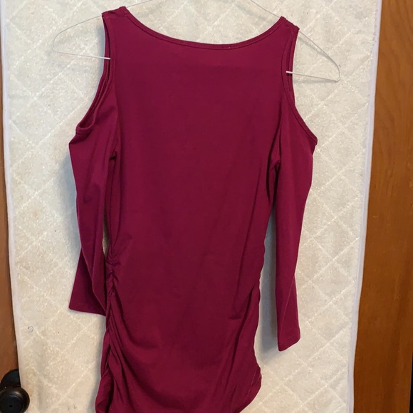 Boston Proper long sleeve cold shoulder top - Picture 3 of 5